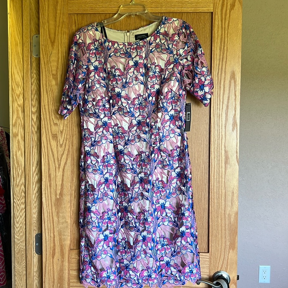 TAHARI Arthur S. Levine Dress embroidered blue and pink w tan liner